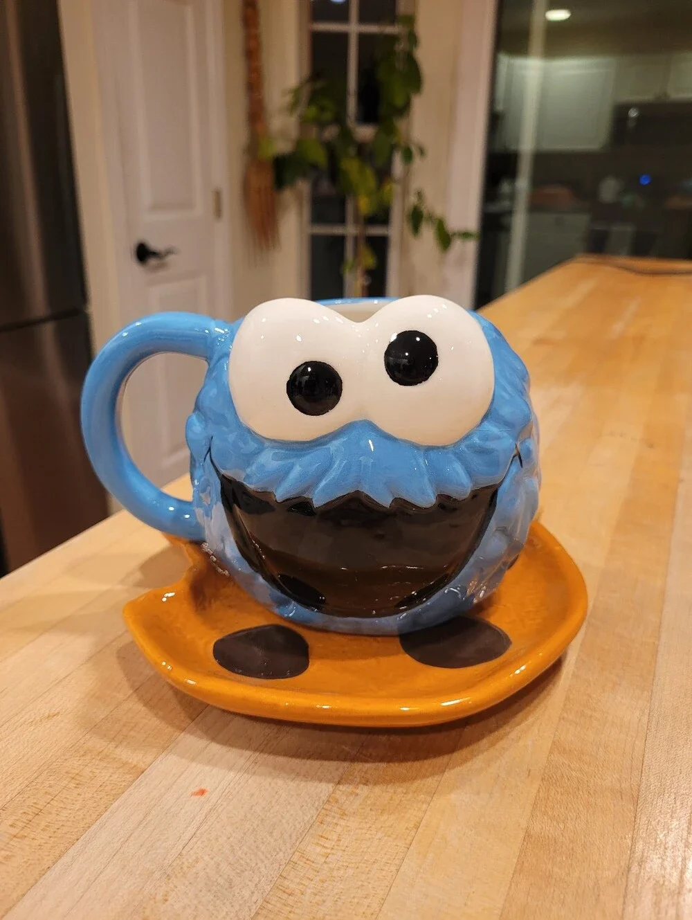NEW Sesame Street Cookie Monster Ceramic Mug with Cookie Saucer